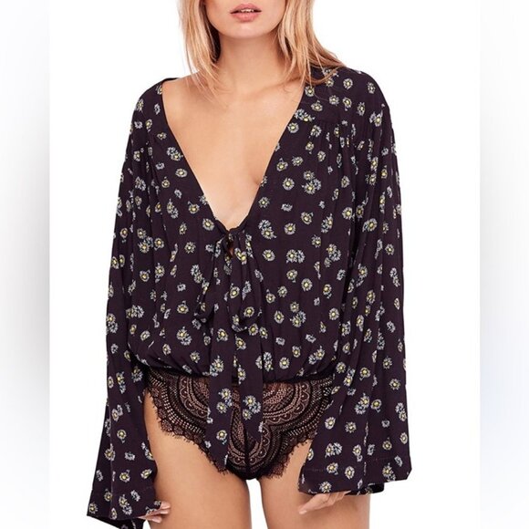 Free People Intimately Black Floral Long Sleeve Deep V-Neck Bodysuit Size Small - Picture 1 of 7